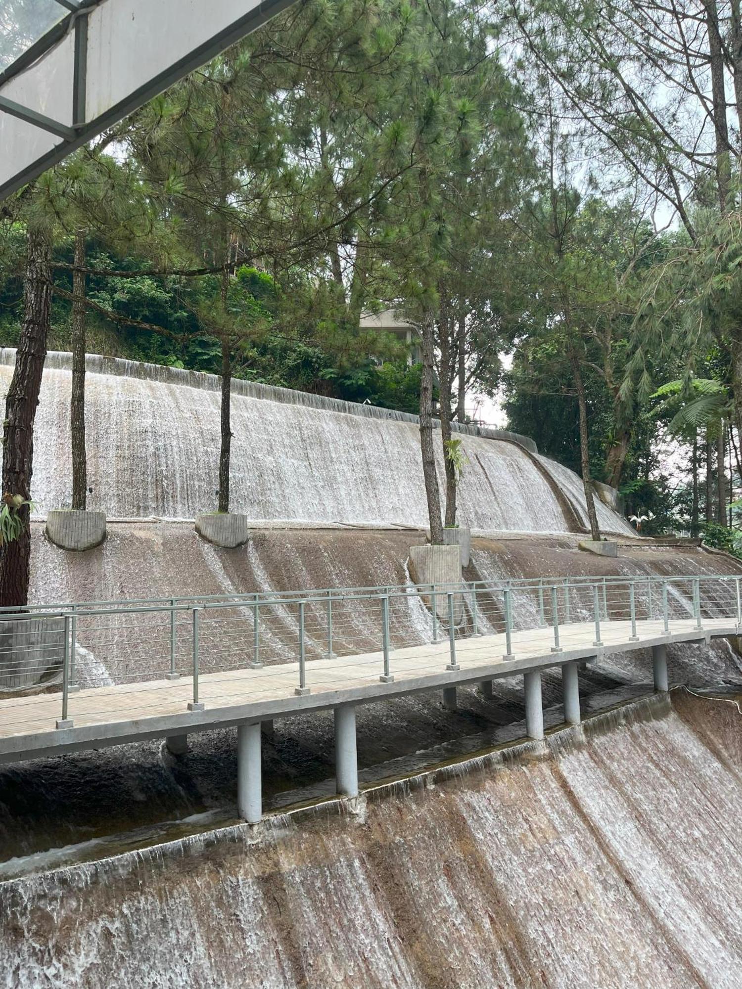 Heha Waterfall Suites & Camping Ground Paragajen Exterior photo